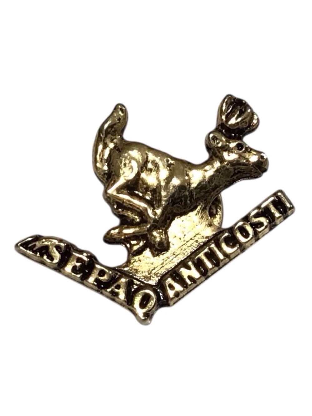 White Tail Deer Pin Brooch Gold Tone Tac Quebec Canada Island Jewelry